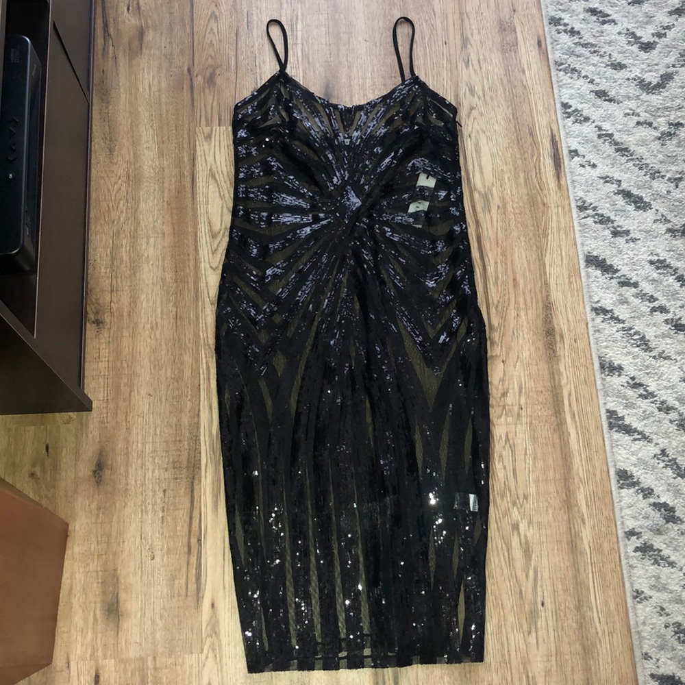 NEW!!! Black Sequin & Sheer Sleeveless Dress 💃🏾